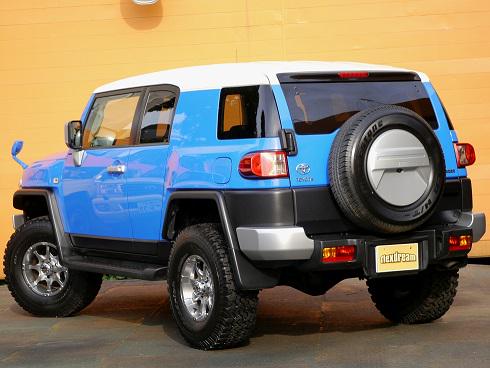 ランクル専門店 Flexdream調布店 ｆｊクルーザー カラーpkg 廃盤カラーのブードゥーブルー 目立つこと間違いナシですね 新品のｂｆグットリッチａｔタイヤ ｍｋｗ ｍｋ２６ハイグロス１６インチホイールで足元もキメてます T Co Qqcyptc86s