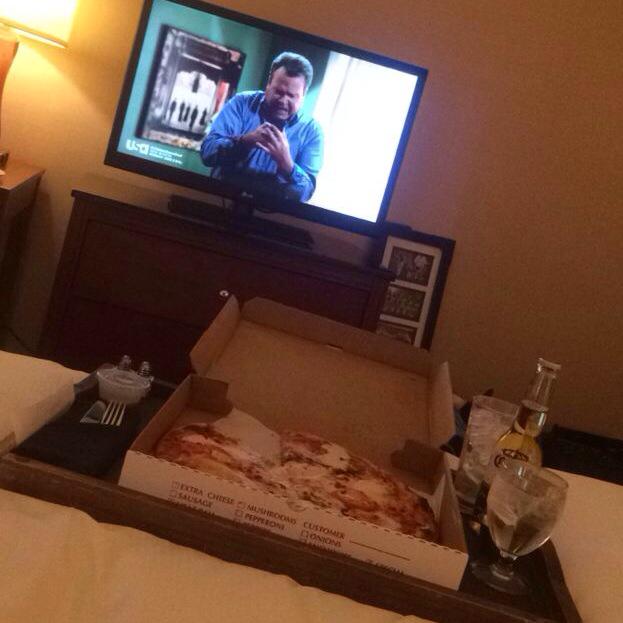 mk_catton's tweet photo. Not even mad about this right now. #roomservice http://t.co/c13vbAUzPV