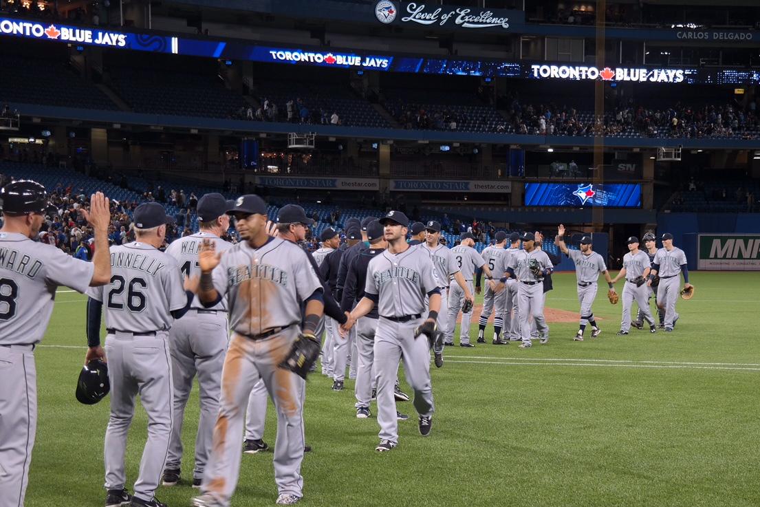 Mariners on Twitter "The Mariners celebrate a seriesopening win in Toronto. GoMariners http