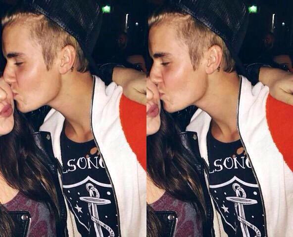 biiebervocals's tweet photo. I wanna feel his lips on my cheeks http://t.co/7AfdRG42hR
