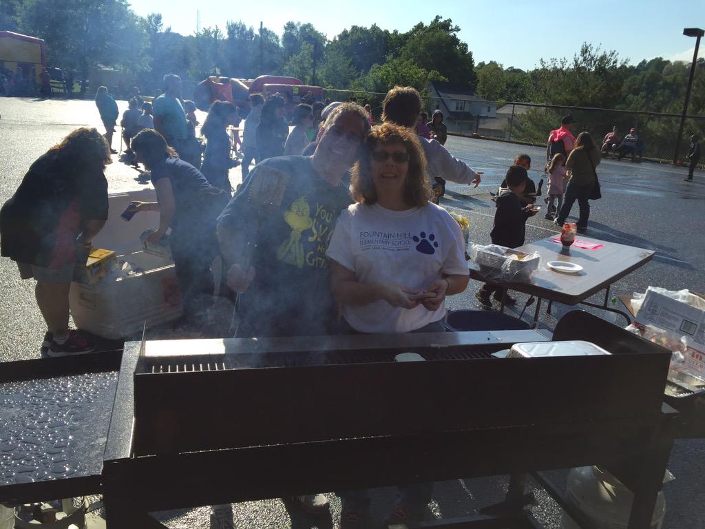 Efontanez3's tweet photo. The rain didn't stop us from having a great time! http://t.co/X7zydekmZM