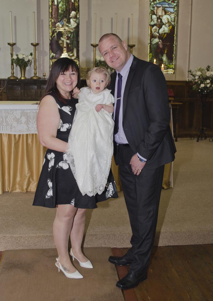 Rossannaw19's tweet photo. Proud Nanny &amp; Grandad 💟 http://t.co/DzM7bCyuDi