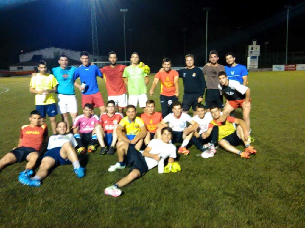 cddostorres's tweet photo. #LocosPorVerteGanar. #LocosPorVerteSalirCampeón. #LuchaDosTorres. #VamosDosTorres. http://t.co/fyyRLnZ4pi