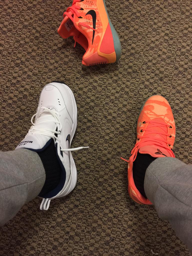 TDaniels_YBG's tweet photo. New cop. (On Left) #teammonarch http://t.co/4wDVF8lt8w
