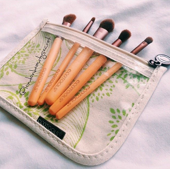 InfluensterCB's tweet photo. We know its hard to choose, but what is your favorite #EcoToolsPerk?! @ecotools http://t.co/DkOOhesXrG