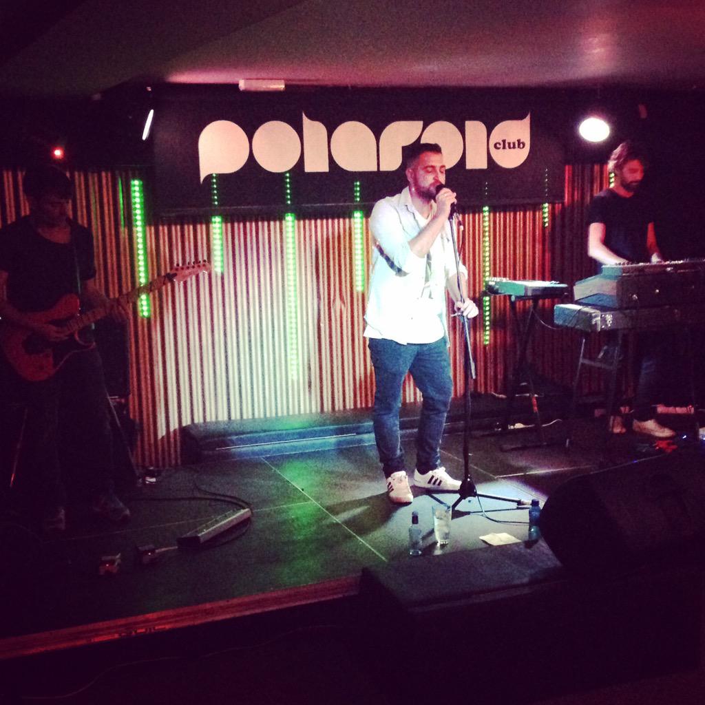 PolaroidClub's tweet photo. #suomo live! @Monkeyweek http://t.co/r33YjAFxTo