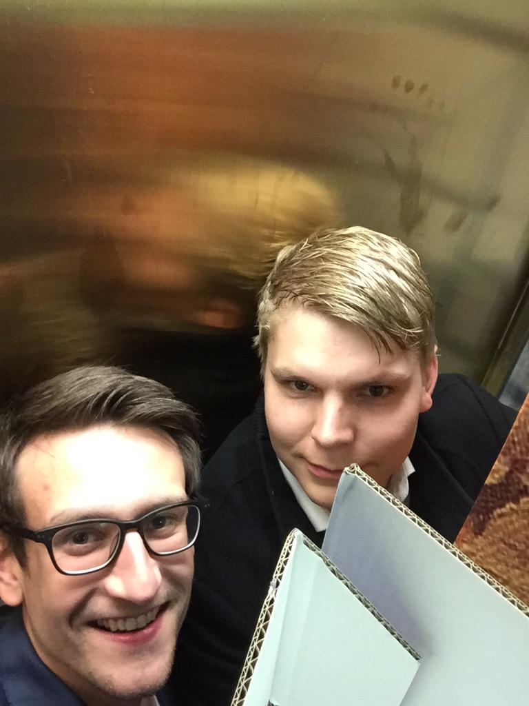 Patrick_Bron's tweet photo. Abbau! Wir helfen @SebNiemann ! #csb15 http://t.co/n3cexQUsqQ