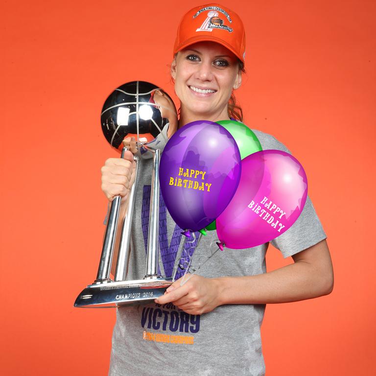 Happy Birthday to 3-time champion, Penny Taylor - one of the greatest players & best people to ever wear a Merc uni! 