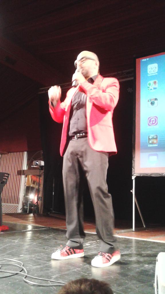 Live on <a href="/CasinoPeralada/">CasinoPerelada</a> <a href="/josecorbacho/">Jose Corbacho</a> a tope!!!!! #genial #XIFIRACONVENCIO