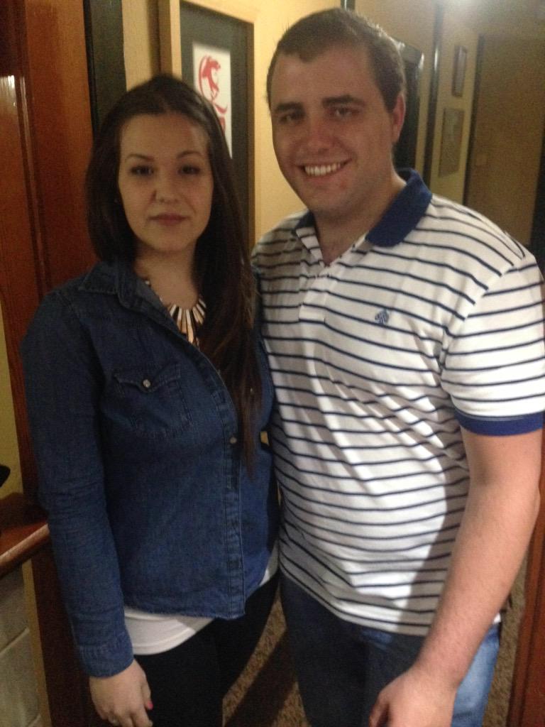 GoyoLC's tweet photo. Con la maña! @mara22_ @GoyoLC http://t.co/B4dDyA8lWA