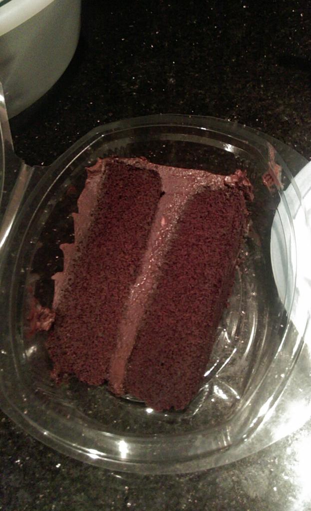 yasmina0812's tweet photo. #BruceCake http://t.co/5SR40XWl4E