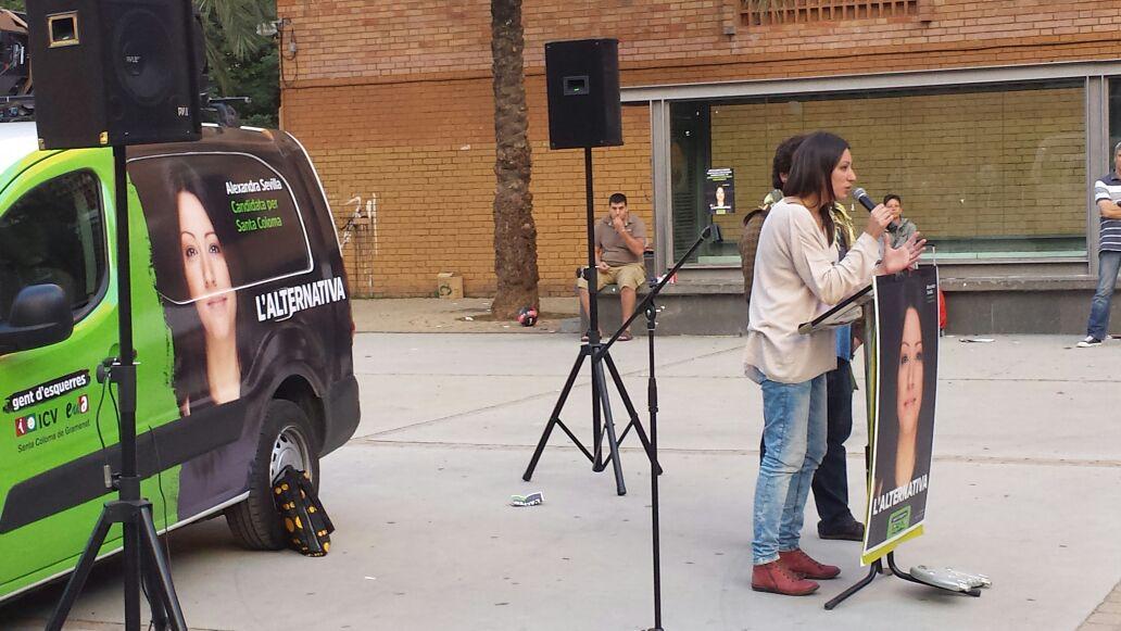 StcEnComu's tweet photo. GRÀCIES A TOTHOM PER TANT DURANT TOTS AQUESTS DIES! PEL CANVI ARA A #SANTACOLOMA AMB LA #GENTDESQUERRES @icveuia! http://t.co/b1VXrl1ypF