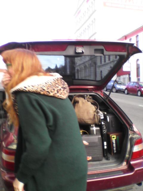 deathandthemaid's tweet photo. We on the move http://t.co/otiZhndMaQ