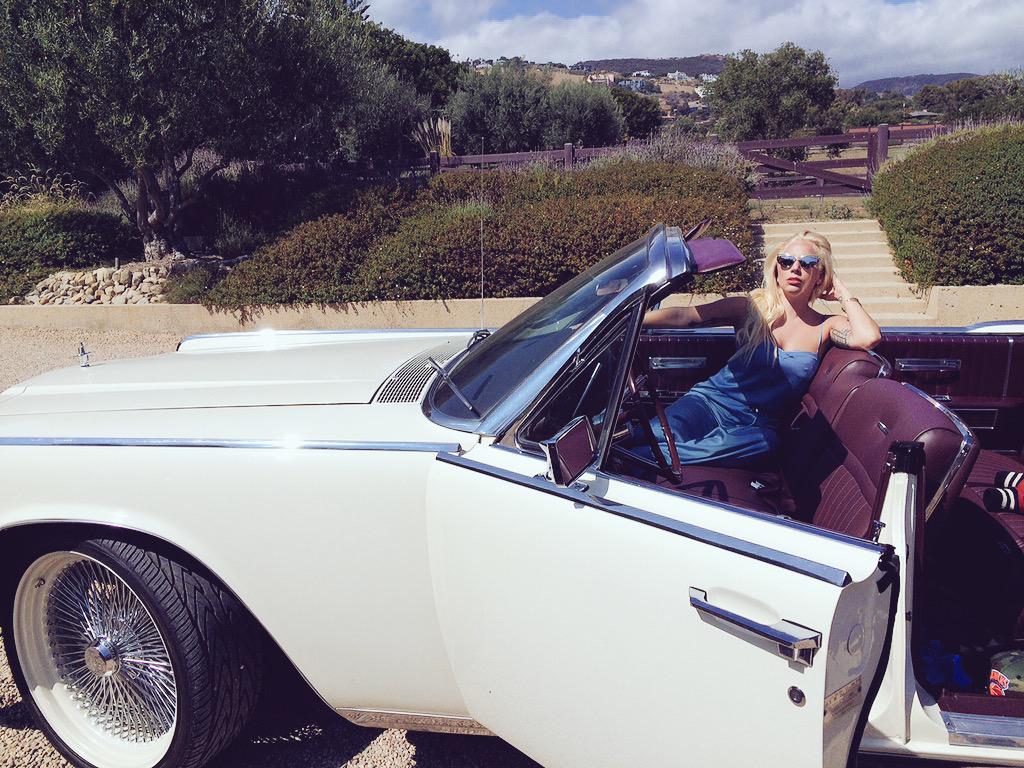 ladygaga's tweet photo. I heard you called for a blonde @MrRPMurphy #AHSHotel http://t.co/RteaaEDceL