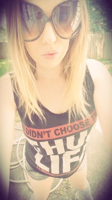 Took this gem before I cut the grass. ;) Anyways,I'm off to bed.See everyone in the morning,I hope? #ReverseCycling<a href="/tag/reversecycling"class="tags"><span>#reversecycling</span></a>