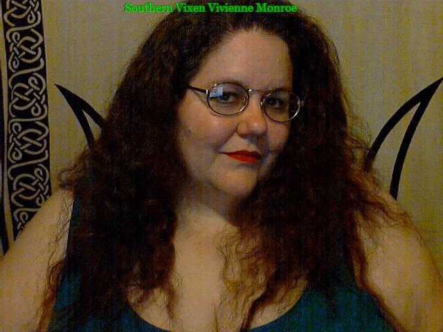 Ok so the pigtails didn't last all day.  Oh Well LOL I'm still around wanting to play.  http://t.co/Hrd5wvHbct<a href="/tag/bbw"class="tags"><span>#bbw</span></a><a href="/tag/adultwork"class="tags"><span>#adultwork</span></a><a href="/tag/fetishvids"class="tags"><span>#fetishvids</span></a>