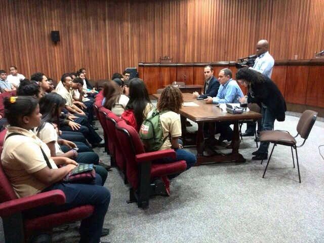HectoRodriguez's tweet photo. Los estudiantes de los liceos del país quieren que se garantice la transparencia y la justicia en las universidades http://t.co/uudaZwdty8