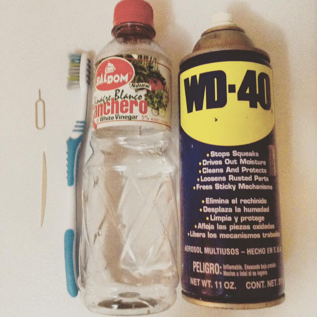 DeskGotWings's tweet image. Want to remove #saltcorrosion Soak in vinegar and water, scrub &amp;amp; finally use WD40 #tipsfortravellers #tipsfornomads