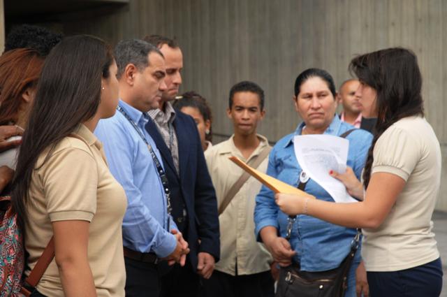HectoRodriguez's tweet photo. No puede ser que mafias de universidades autónomas decidan el ingreso de nuestros estudiantes de educación media http://t.co/MpzaARlUjO