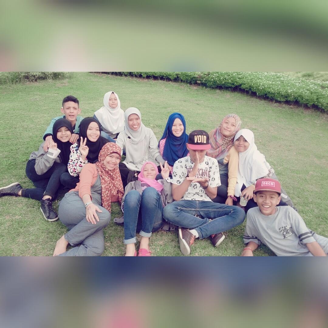 Millati_Indi24's tweet photo. Taman #JUNGLE http://t.co/Sl8PzTqAgW