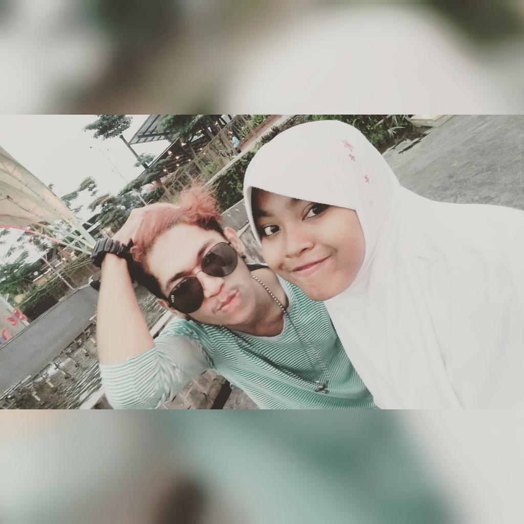 Millati_Indi24's tweet photo. Sama kaka kakaa http://t.co/pVbNlDREgB
