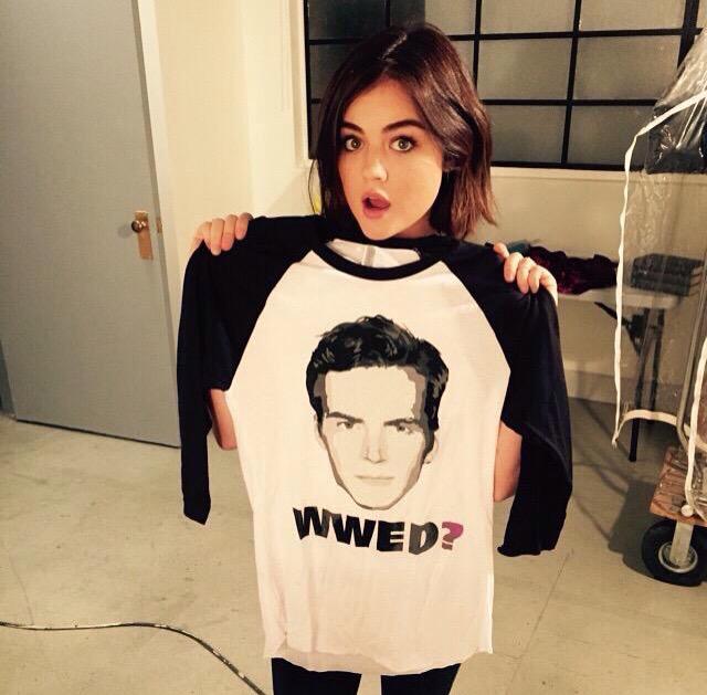 townsofrosewood's tweet photo. Lucy and Ian are on set of #PrettyLittleLiars today 😍 #Ezria http://t.co/enNLOwuKbn