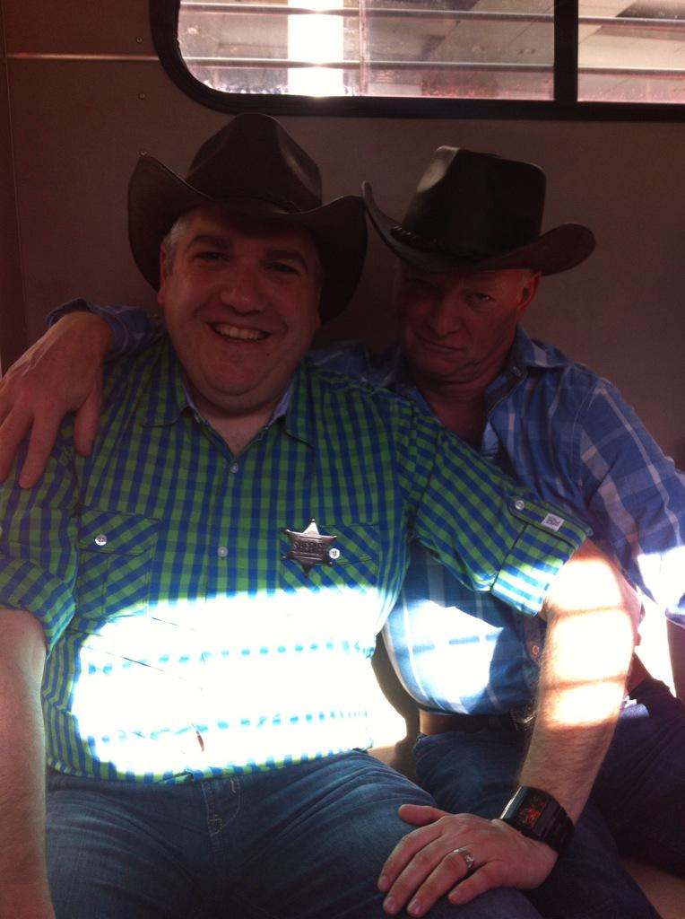 CJRTeditor's tweet image. #CSRT2015 "I'm developing a powerful thirst" he says on the right #hotbus #letsgo #respiratory #RoxonFunNight