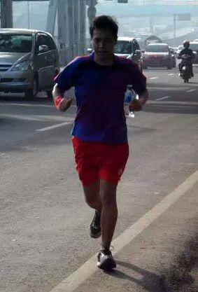 haerumanFORZA's tweet photo. Ini hidup saya ini pilihan saya @EJR_Runners #haeruFORZA #larisehat http://t.co/tC1RBMvbWG