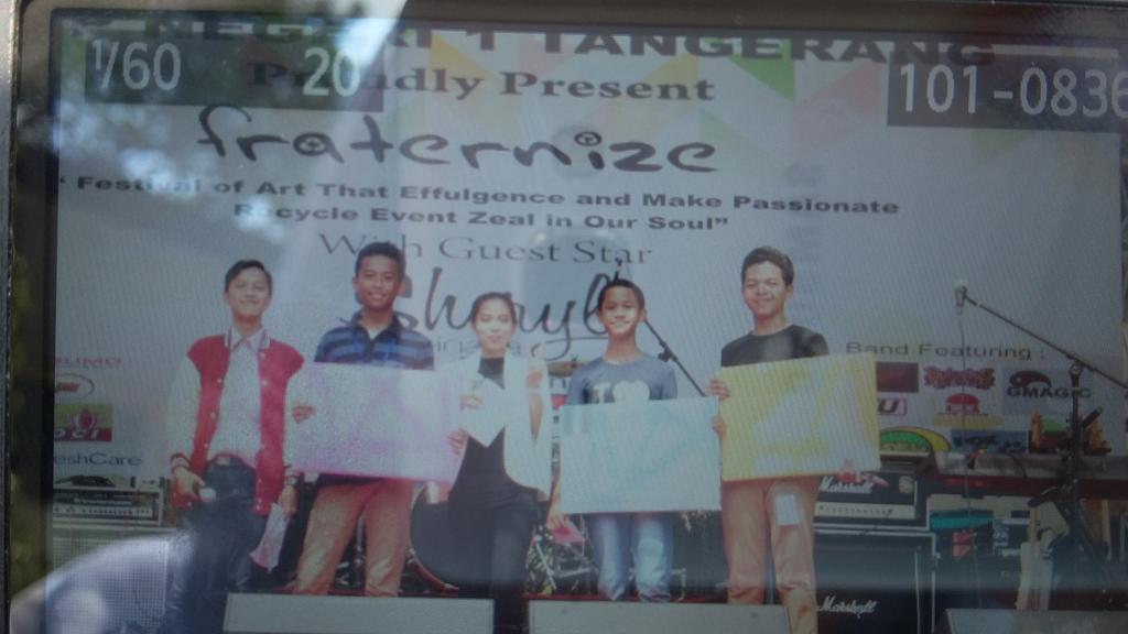 FRATERNIZE15's tweet photo. Perwakilan pemenang stand! Selamat untuk stand yang terpilih menjadi juara! http://t.co/yaMInSuAVu