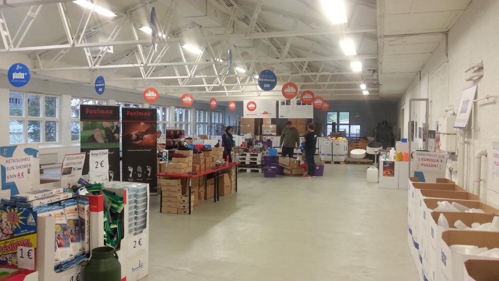 PlastexSuomi's tweet photo. Tervetuloa tänään Outlettiin Plastex Venteläntie 12 Lohja klo 10-17! @visitlohja #plastex #digishop #feelmax http://t.co/ZHUILjY1uB