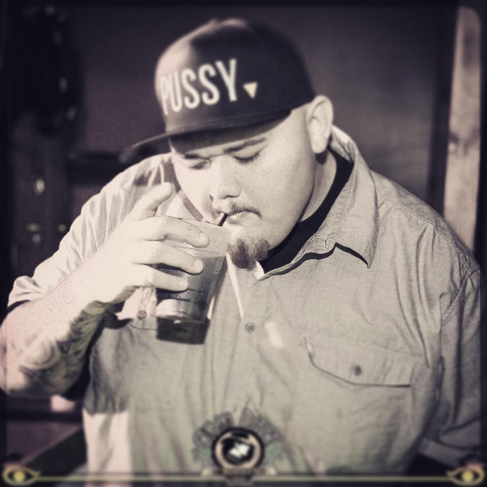 peterpromoter's tweet photo. #cubanpeteslbc #EveryFriday http://t.co/Prup5NPfz6