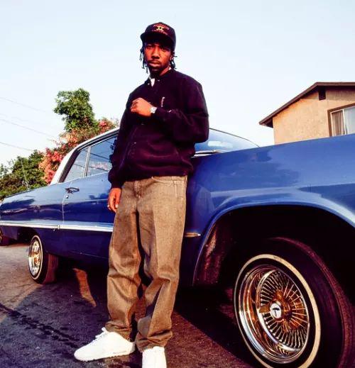 MC Eiht\s in the motherfuckin\ house... gyeah
Happy birthday 