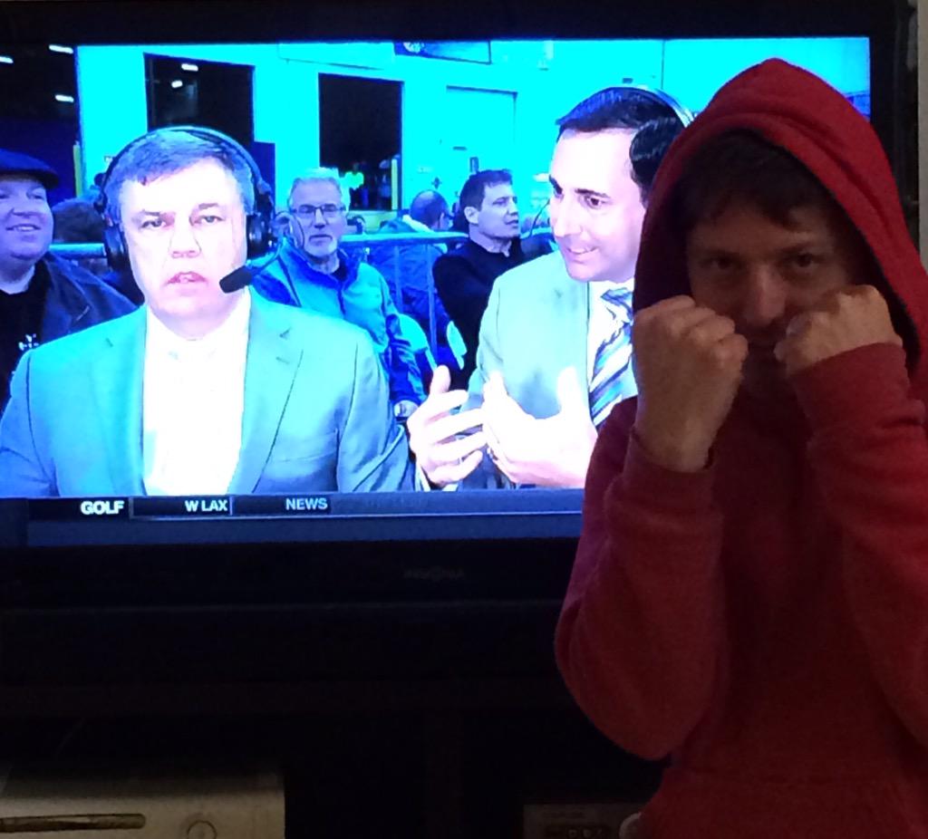 How the Jones family does Friday nights  #fridaynightfights <a href="/cotdamn/">Jesse Jones</a>