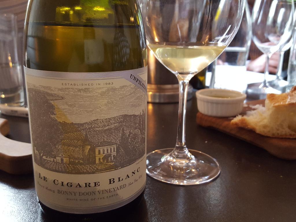 Annie_KSullivan's tweet photo. Onto the 2010 Cigare Blanc. Fantastic wines! #doonsea @RandallGrahm @chipmclaughlin @erikmclaughlin @wawinereport http://t.co/A8o2IcC9zp