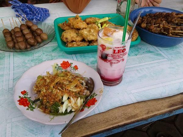 BeritaPartai's tweet photo. Jajan Enak dan Murah di PSK (Pasar Sore #Karangrandu) #Pecangaan http://t.co/Kh0p6L5KRq #muriadotco http://t.co/45OAW0W8zp