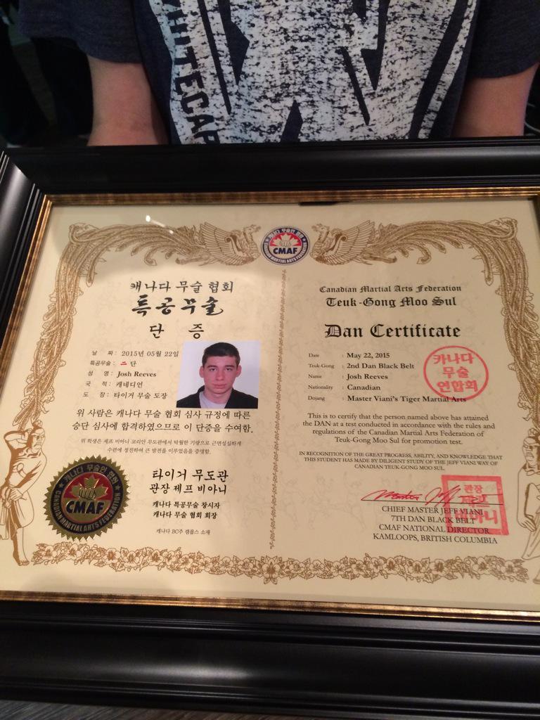 gymchick12's tweet photo. Pretty proud of Josh tonight. Passed his test and now is a 2nd degree black belt! #highflyer #boardbreaks #tiger http://t.co/1E3G6ZKep2