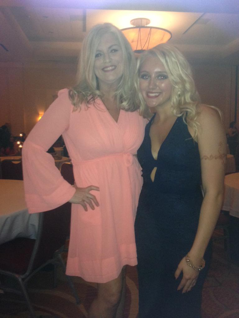 DAHinnant's tweet photo. #fiftyshadesofblonde๐ @MilenaNataliee http://t.co/YAe8ZNF0Hi