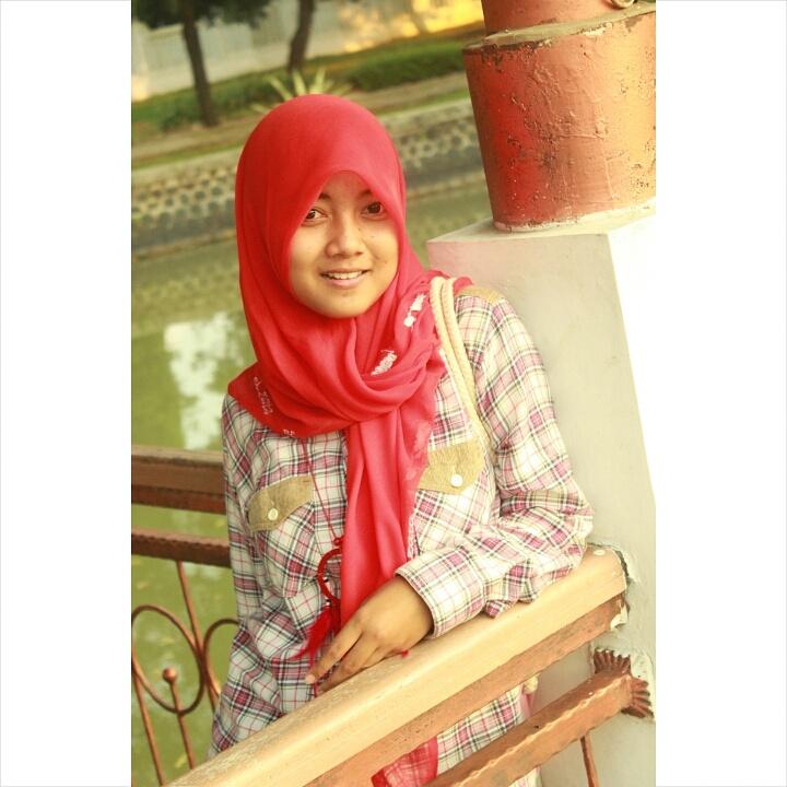ayudya_wardhani's tweet photo. 😜😅 http://t.co/poieoh2JCw