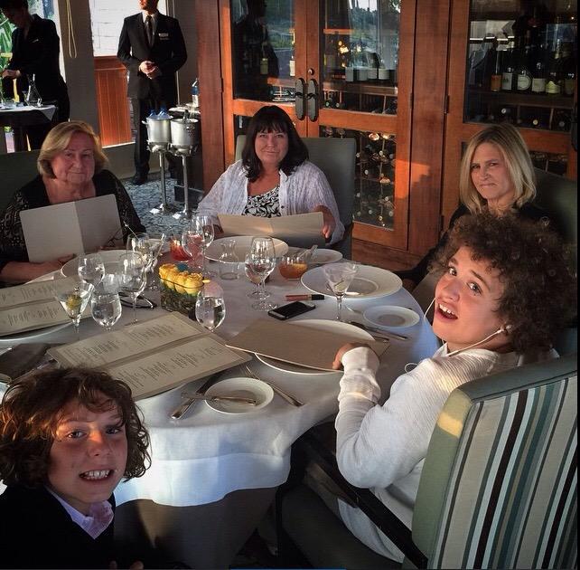 townsofrosewood's tweet photo. So happy for @imarleneking cause she is with her family 😍 http://t.co/jQKX9AHNV8
