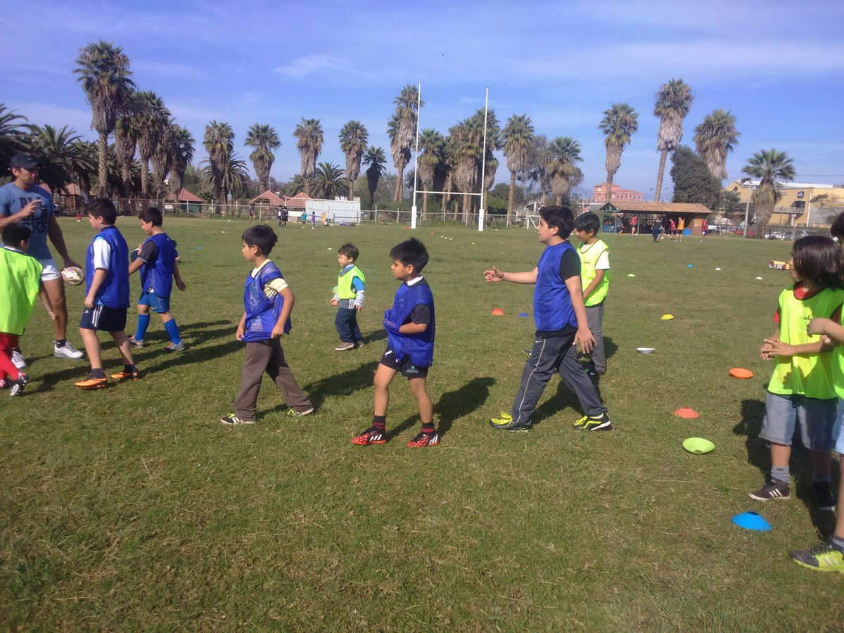 CarnerosRC's tweet photo. @LAN_CL HOLA BUENAS SOMOS UN EQUIPO DE RUGBY REGIONAL AHI ALGUNA POSIBILIDAD QUE USTEDES NOS PUEDAN AYUDAR Y APOYAR?? http://t.co/ZE98YdjG44