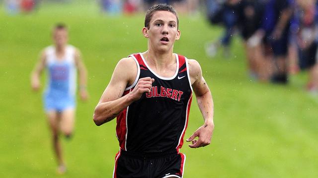 milesplit's tweet photo. .@Stephanie_Jenks runs just off US #2 3k with 9:34,@TPollard4 9:07 3200m at IA State Meet http://t.co/A56yFtoBPS http://t.co/GejkhV0wSr