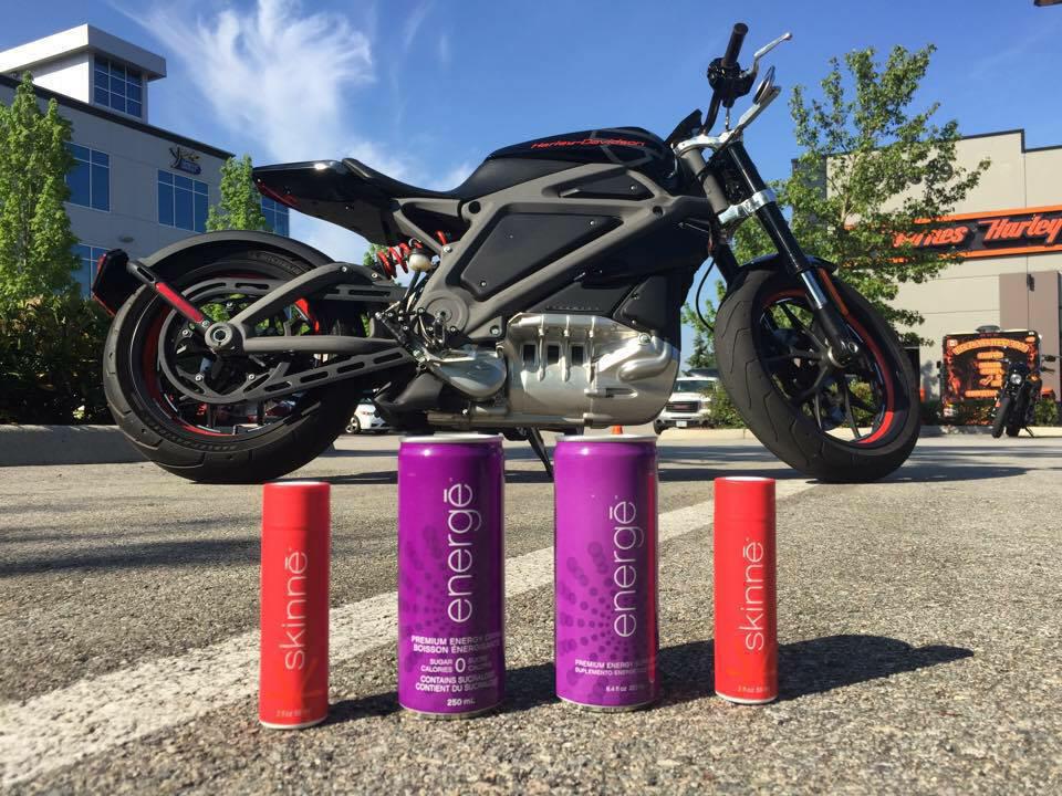 shawndahl's tweet photo. What's an electric Harley like? Noclutch,tons of torque, everybody stops to stare&amp; listen to nothing.#projectlivewire http://t.co/Sn9ReNZDro