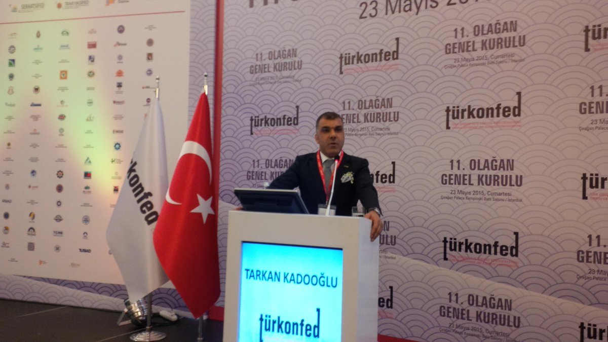 Yeni seçilen TÜRKONFED Yönetim Kurulu adına Tarkan Kadooğlu bir teşekkür konuşması yapıyor. #turkonfed2015