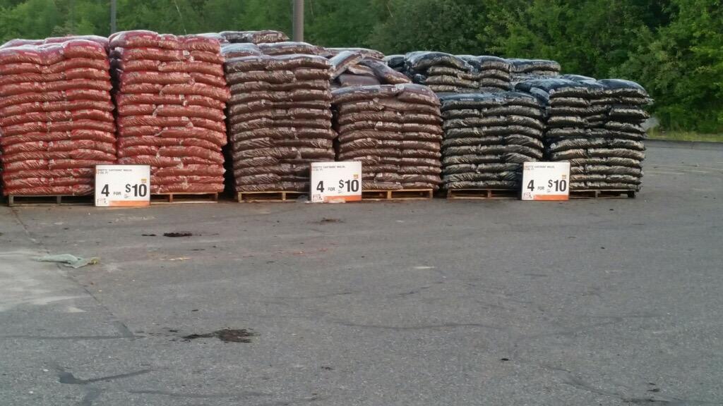 rwlesieur's tweet photo. Early Sat. AM, Ready! Stocked! Go! Great job freight and recovery teams! Poised for success! @corelli189 @PaulDeveno http://t.co/bMGwa3m3EY