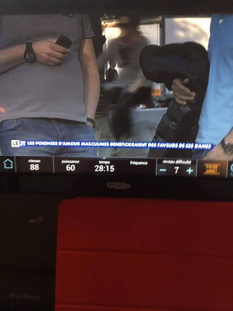 cliquetv's tweet photo. Être au sport et voir un sujet avec des petits gros anonymes au @JTCanal , Check http://t.co/E1UytI5Xsq