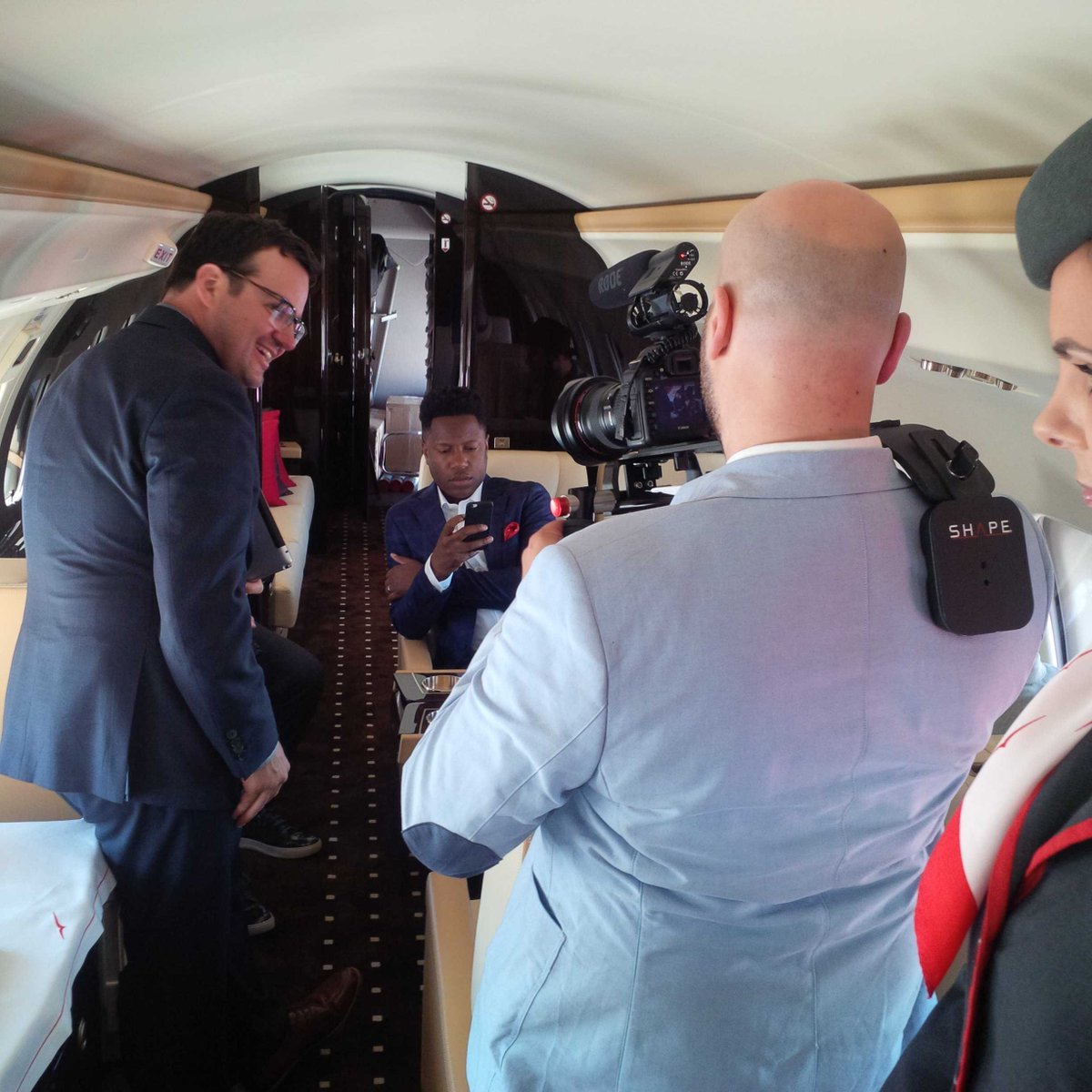bbaglobalpr's tweet photo. #EBACE15 @bombardier @vistajet hosting web journalists on the VistaJet #Global6000 http://t.co/th1fQ9MXni