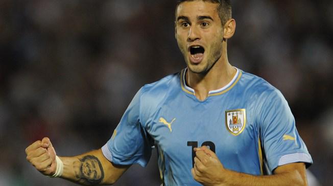 FIFAcom's tweet photo. Gaston Pereiro discusses Socrates &amp; @Persie_Official comparisons &amp; his Alvaro Recoba tattoo http://t.co/GEzrSyF01s http://t.co/C1zg3gTgx1