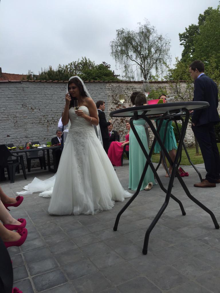 SeanVBrempt's tweet photo. Receptie, mooie dag #djomon http://t.co/64NuuXMmpS