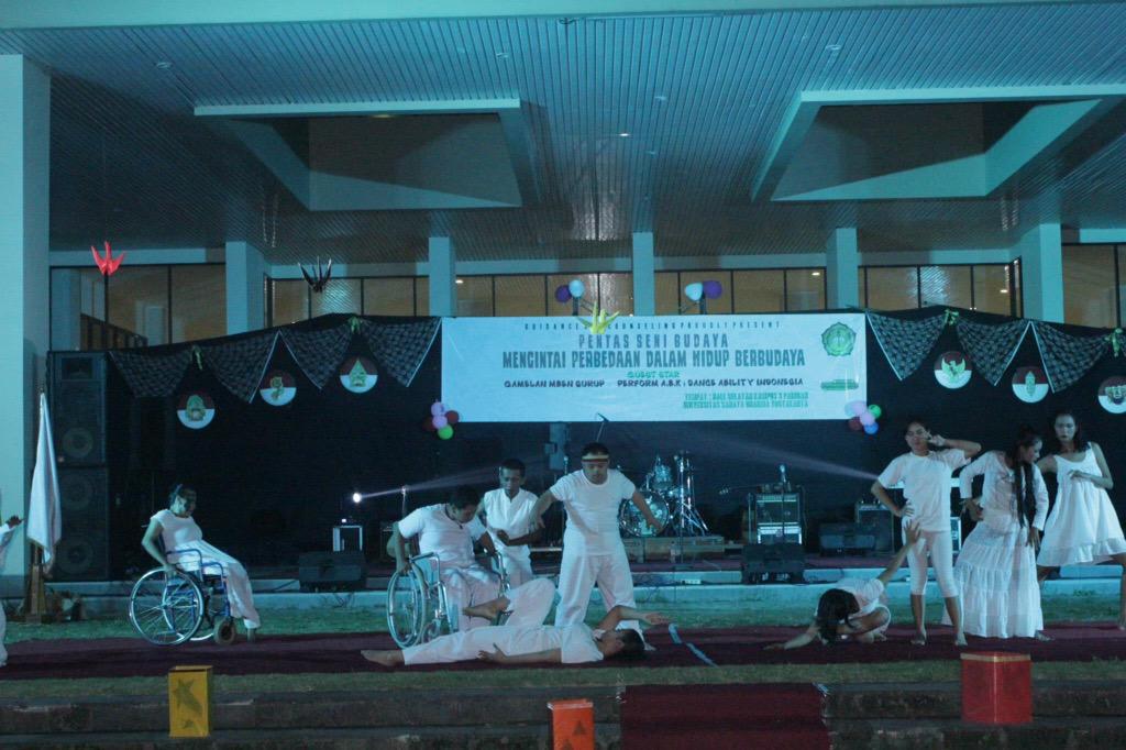PSBdok215's tweet photo. Trimakasih atas penampilan yang memukau @Nalitari http://t.co/kHeOhWzTHb