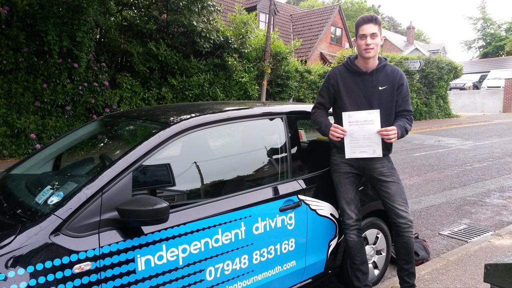 IndependentDB's tweet photo. Only gone and got another 4 through their driving test this week. Need a rest now. #drivinglessons #Bournemouth http://t.co/cNVFYHVdCi
